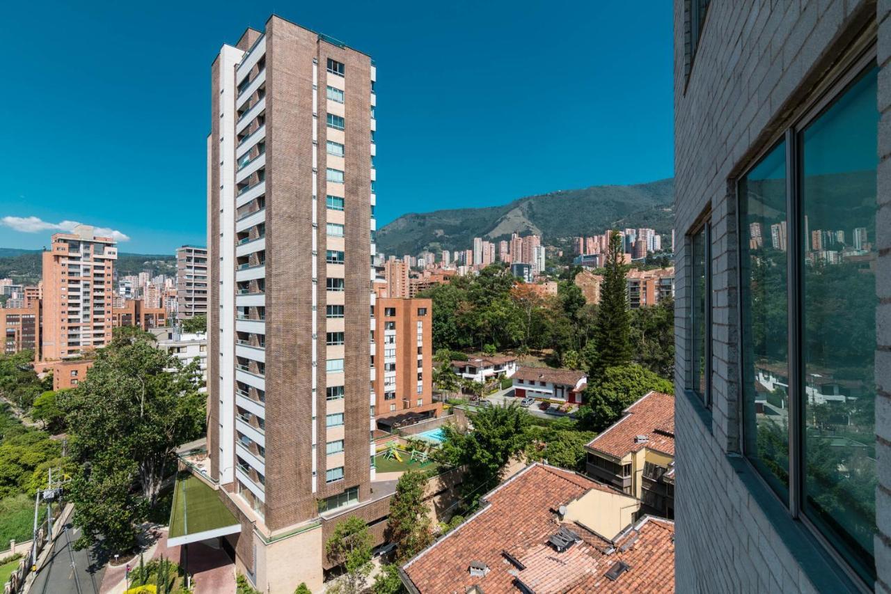 Apartamentos Poblado Alejandria By Housy Host Medellín Exterior foto