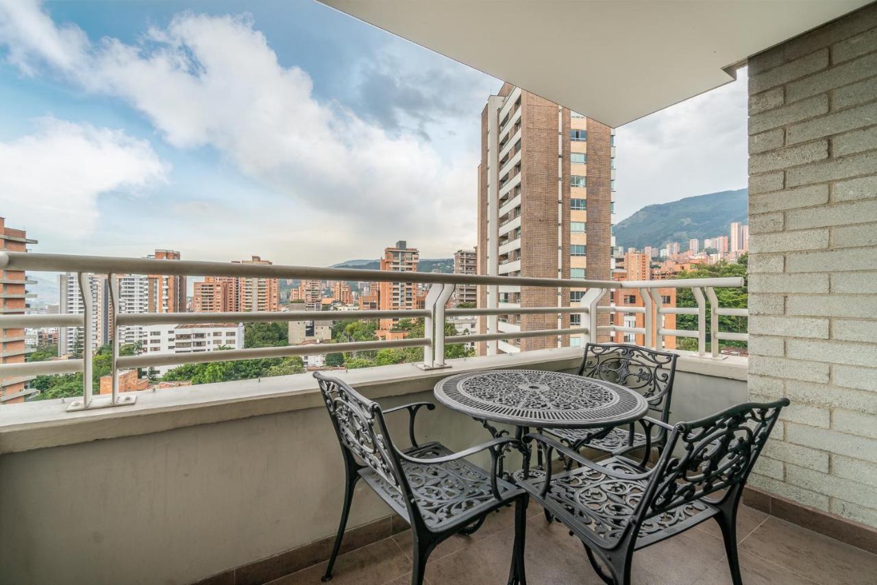 Apartamentos Poblado Alejandria By Housy Host Medellín Exterior foto