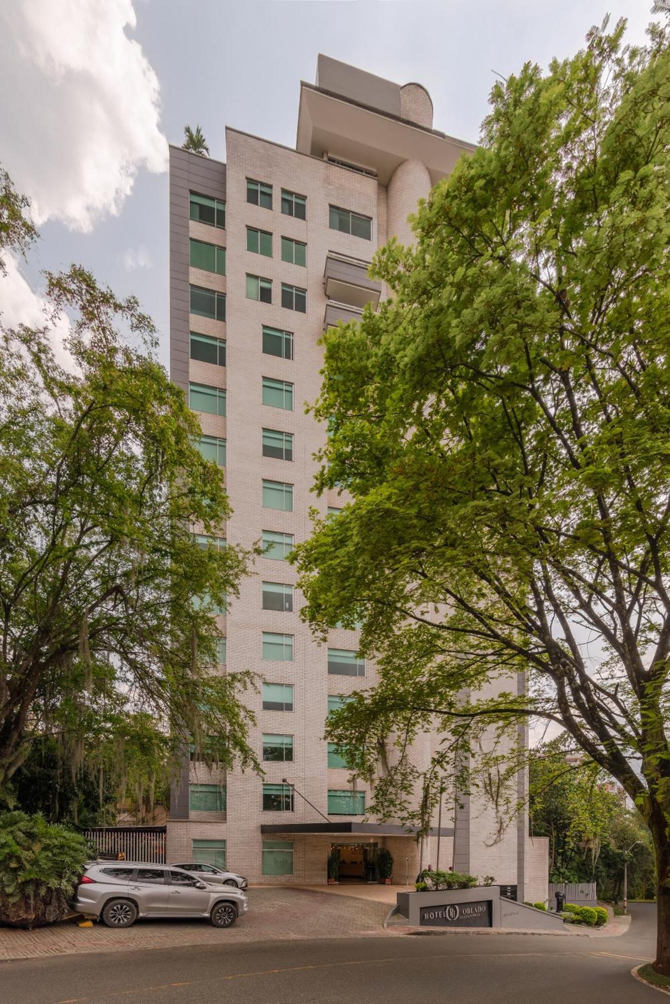 Apartamentos Poblado Alejandria By Housy Host Medellín Exterior foto