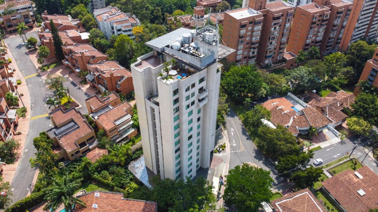 Apartamentos Poblado Alejandria By Housy Host Medellín Exterior foto
