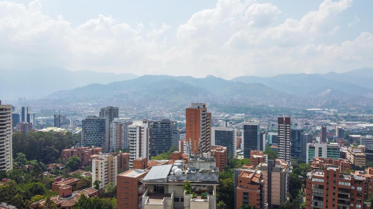 Apartamentos Poblado Alejandria By Housy Host Medellín Exterior foto