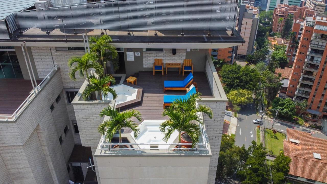 Apartamentos Poblado Alejandria By Housy Host Medellín Exterior foto